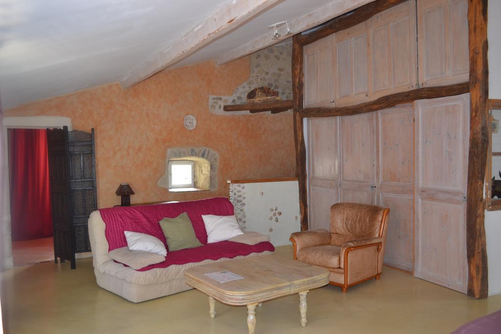 Maison D'Hotes Les Fougeres Mirmande Luaran gambar