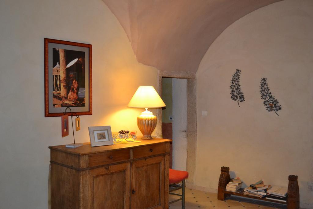 Maison D'Hotes Les Fougeres Mirmande Luaran gambar