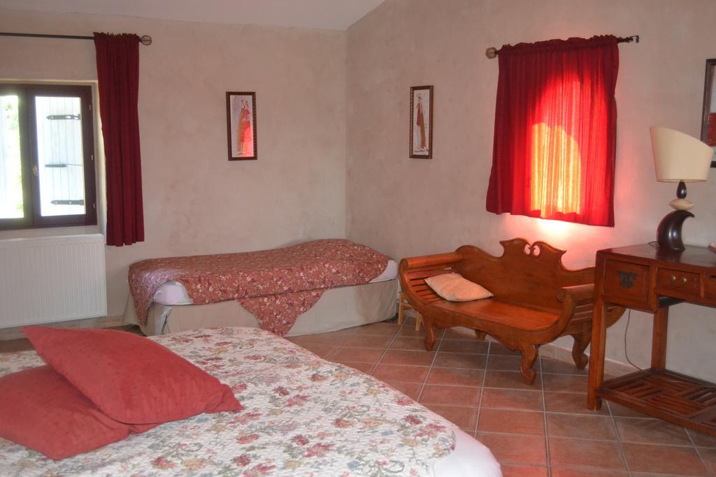 Maison D'Hotes Les Fougeres Mirmande Luaran gambar